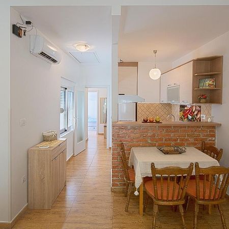 Apartment Kotor Bay Luaran gambar