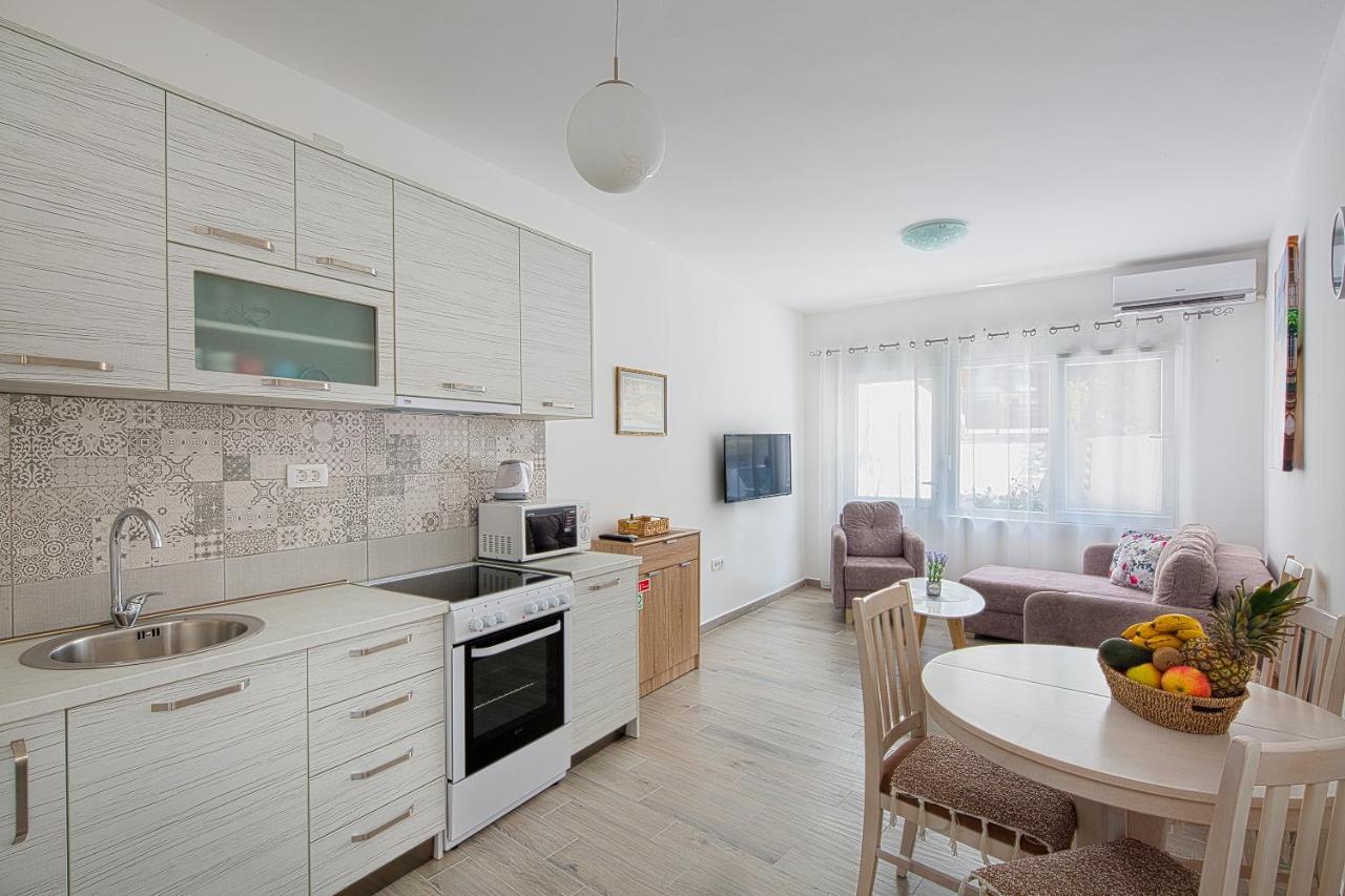 Apartment Kotor Bay Luaran gambar