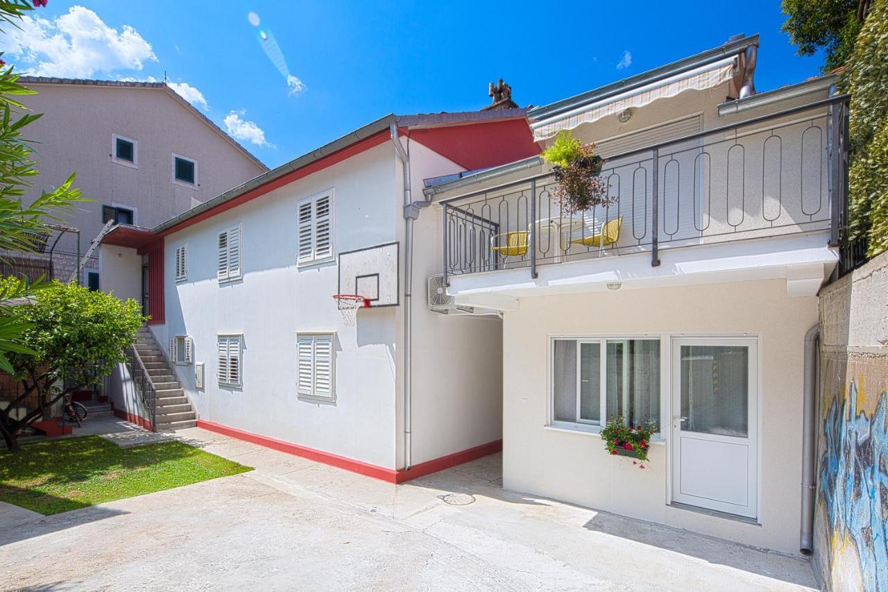 Apartment Kotor Bay Luaran gambar