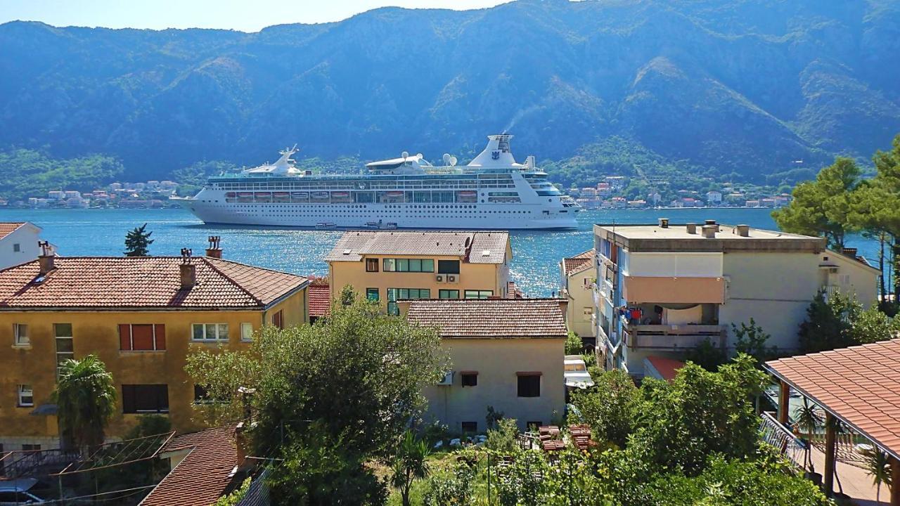Apartment Kotor Bay Luaran gambar